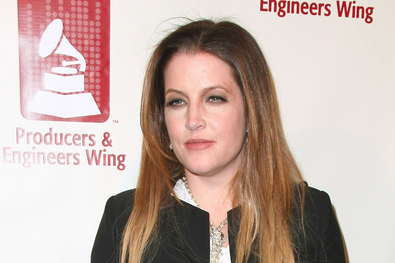 Riley Keough Accuses Lisa Marie Presley S Ex Michael Lockwood Of