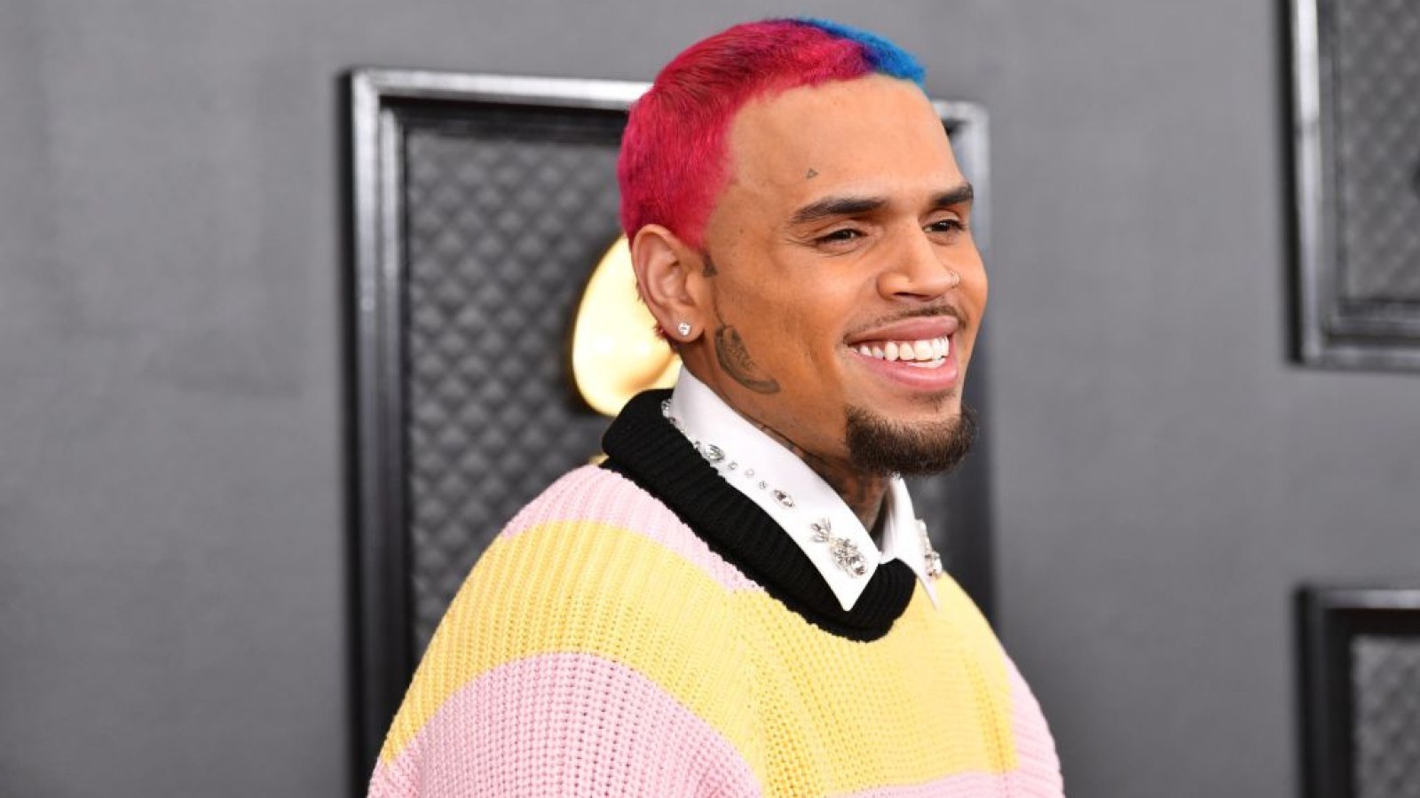 Chris Brown Laments Not Being Invited to Awards Shows Even Though He CAN Pack Shows