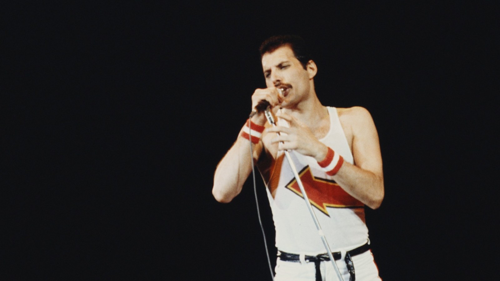 Freddie Mercury's Last Photos Before Death: Queen Frontman 'Determined' To Smile Amid AIDS Battle
