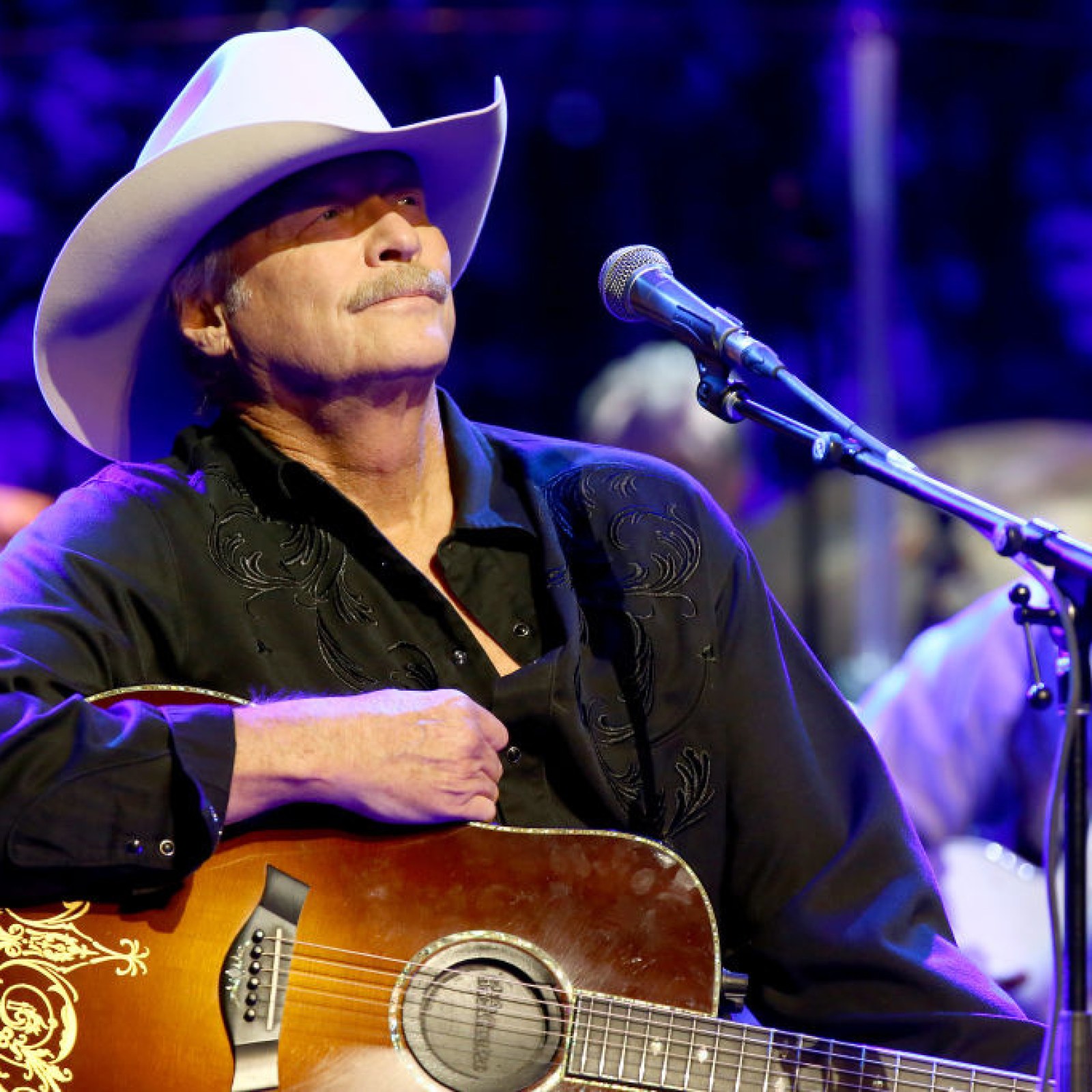 Alan Jackson Illness: Country Music Star Hopes To Continue Career Amid Dreaded Health Issue
