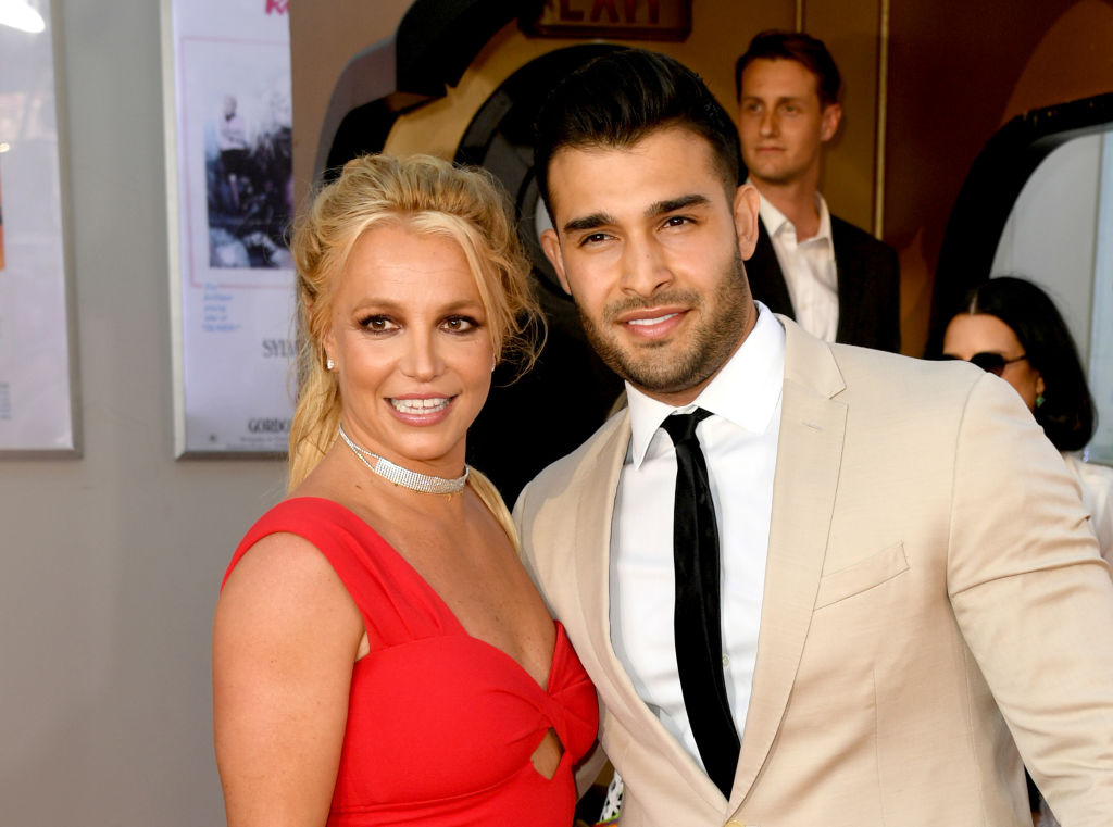 Britney Spears celebrates her 43rd birthday by finalizing her divorce