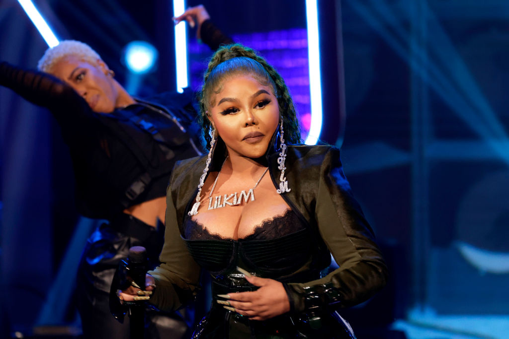 Lil Kim’s prayer for the monsoon to hit LA amid the wildfires sends social media into a frenzy