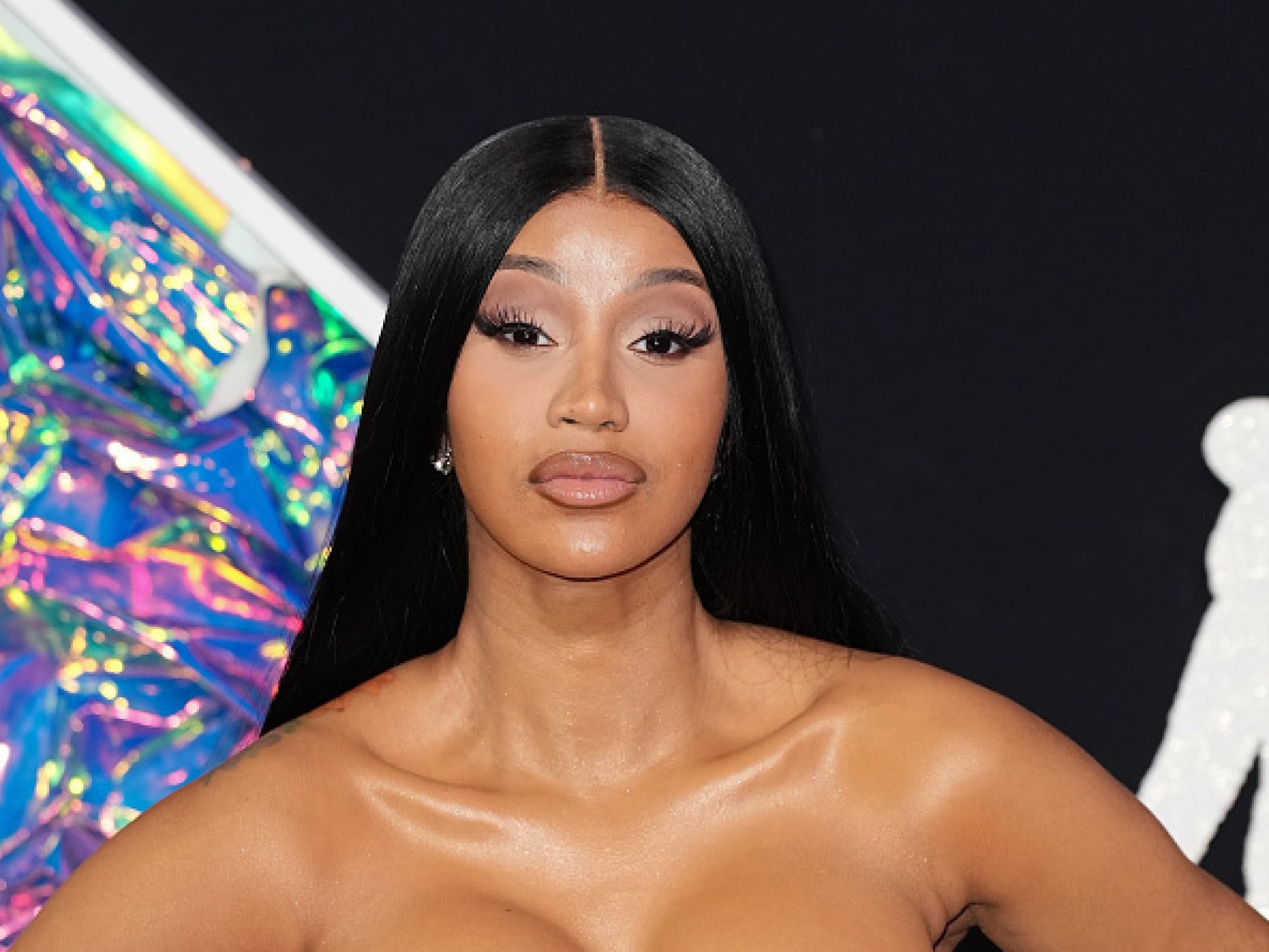Cardi B Now 2023: Age, Bio, + Rapper Doesn't Like Taking Sides in the Music Business? !
