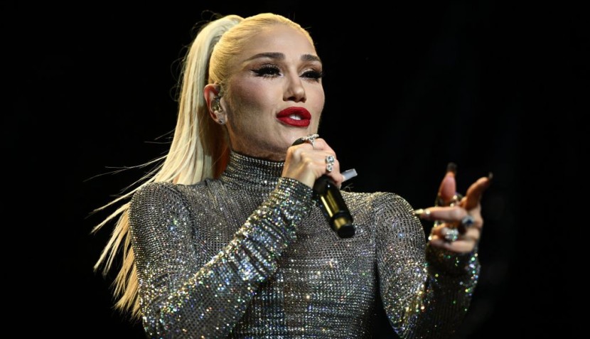 Gwen Stefani Creates New Buzz For Her 'Ageless' Look: 'does she ever age?'