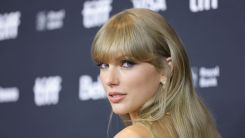Taylor Swift attends 'In Conversation With... Taylor Swift' during the 2022 Toronto International Film Festival at TIFF Bell Lightbox on September 09, 2022 in Toronto, Ontario.