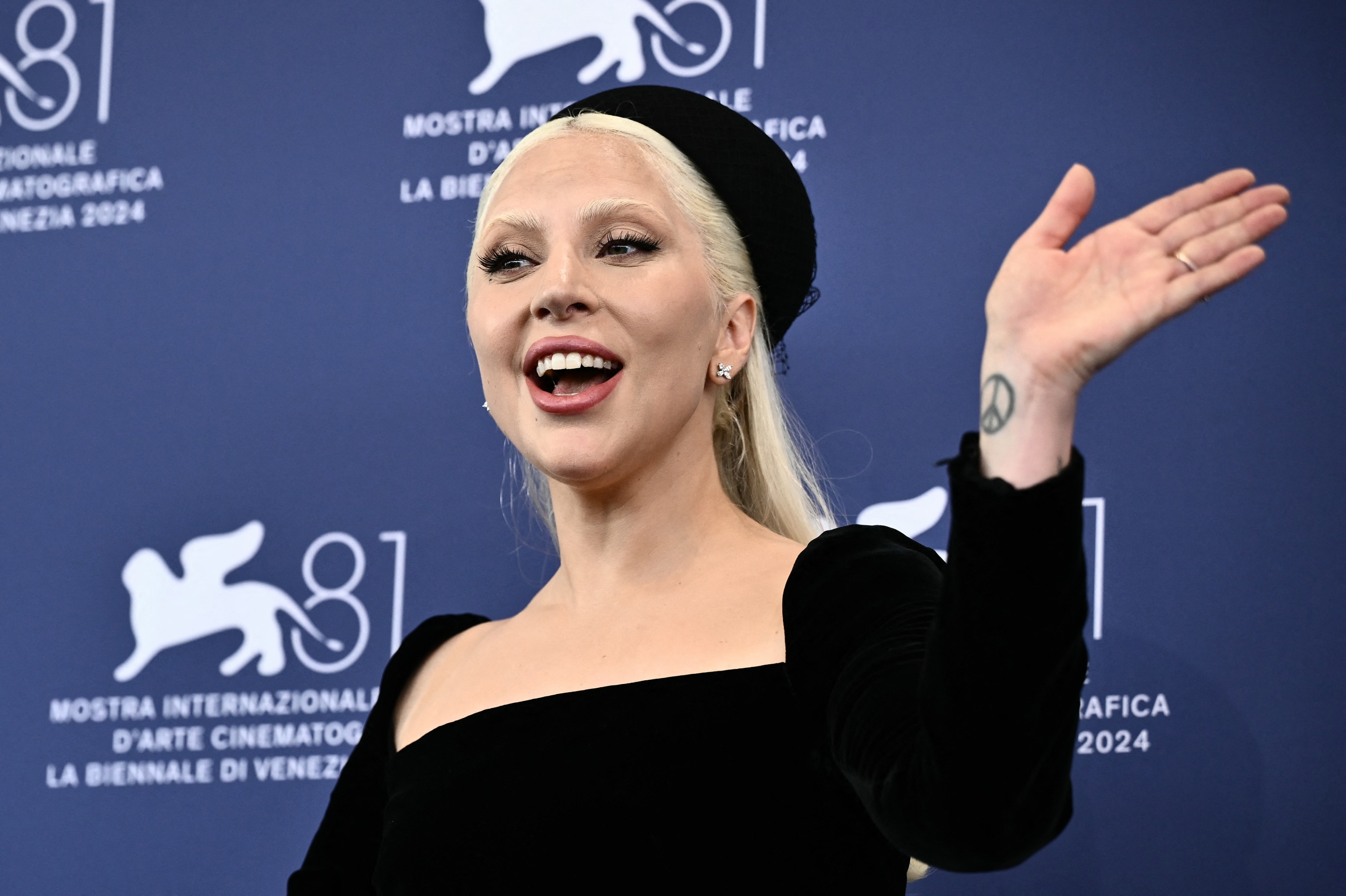 Lady Gaga responds strongly to her former classmate’s Facebook group Jab ‘Never Be Famous’