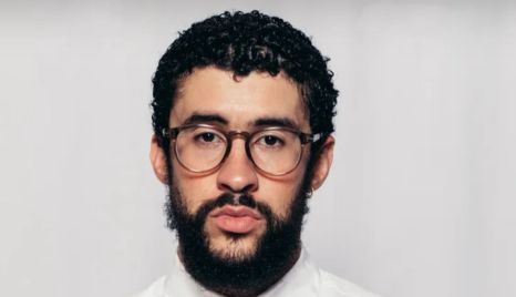 Bad Bunny releases "Una Velita"