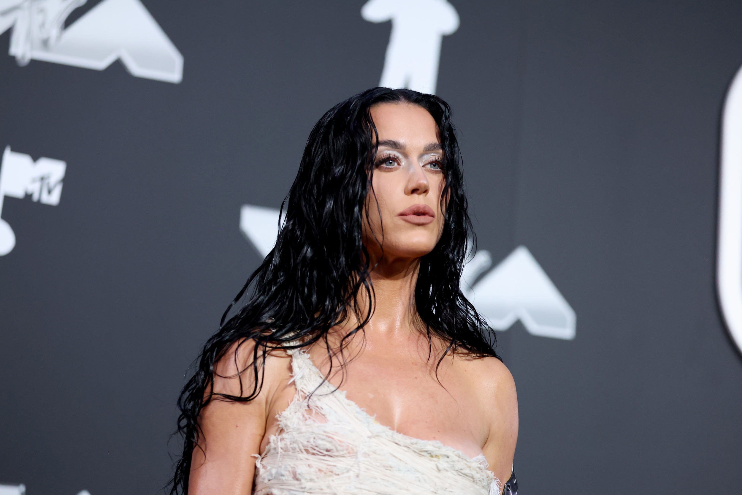 Katy Perry’s ‘143’ score is lowest on Metacritic since 2011, lowest ever for a female artist