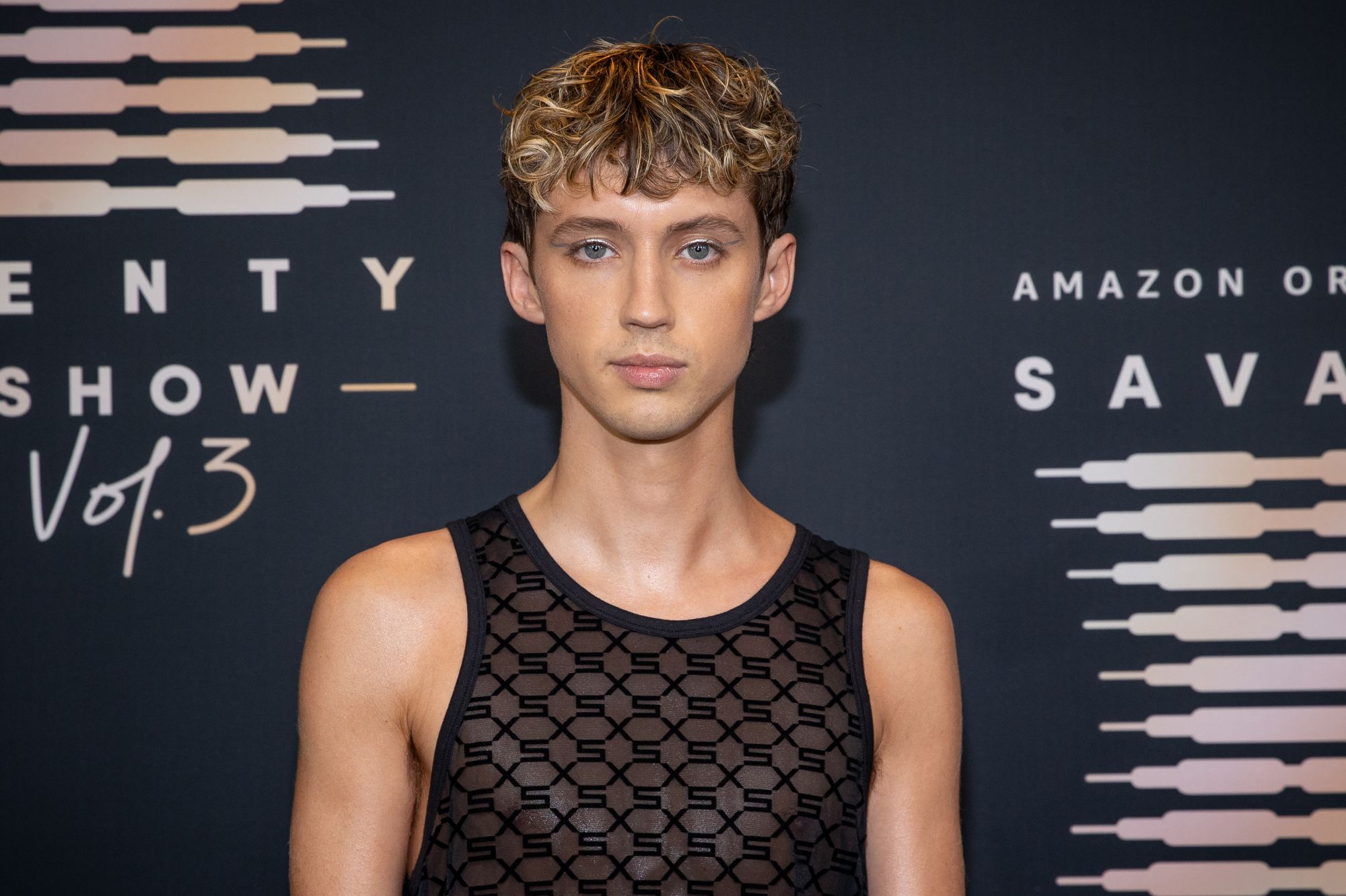 Troye Sivan said he is ‘considering’ dating women while he is single