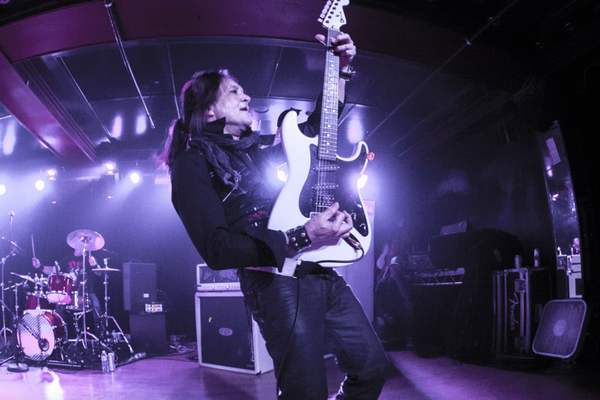 Guitarist Jake E. Lee Gives First Update After Shooting: 'I Am One Lucky Motherf**ker'