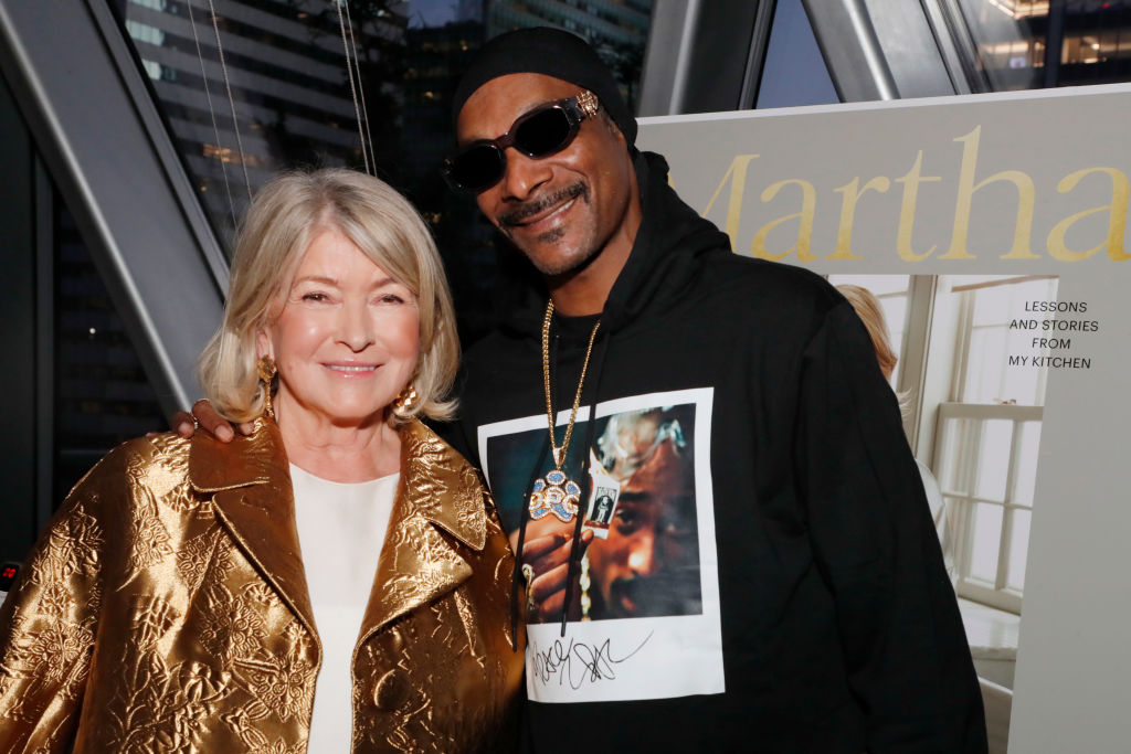 Snoop Dogg, Martha Stewart Don't Agree About Keeping Tabs on Taylor Swift, Travis Kelce