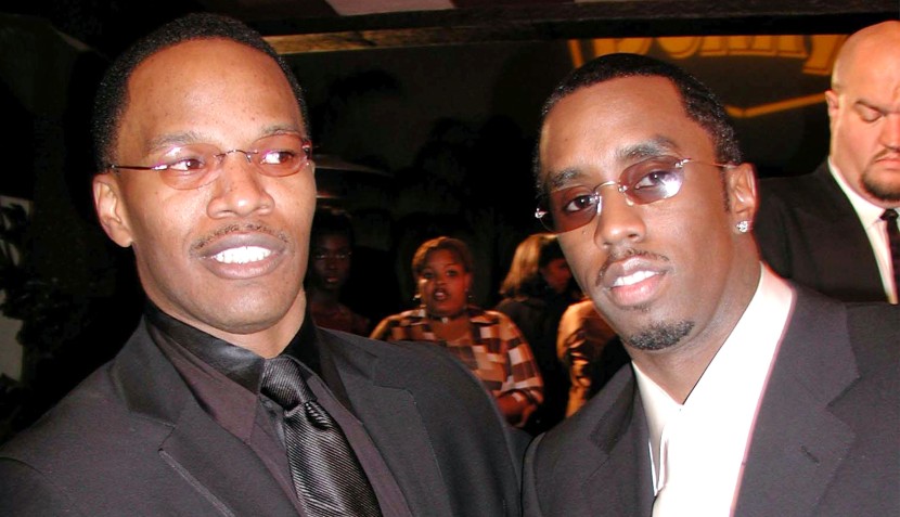 Actor Jamie Foxx poses with rapper P. Diddy