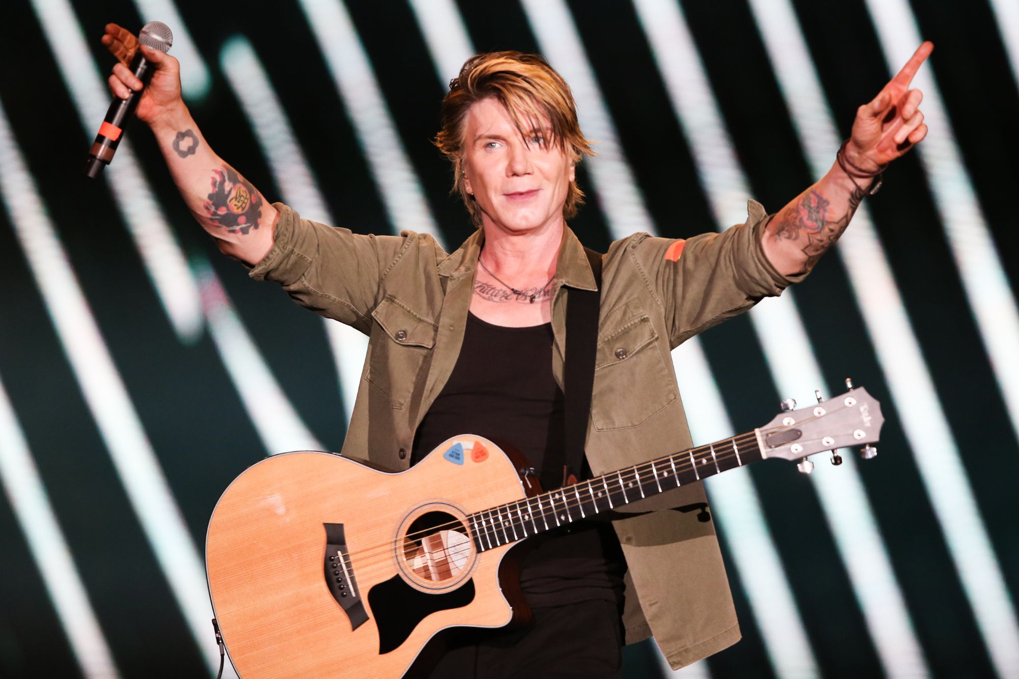 Goo Goo Dolls Singer John Rzeznik Hospitalized, Forced to Postpone Tour