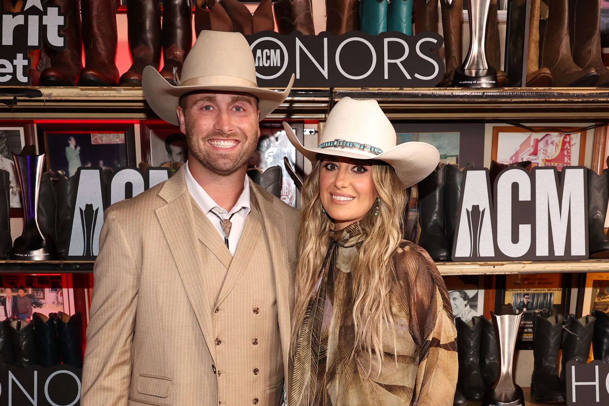 Lainey Wilson says she could be the one to propose to boyfriend Duck Hodges