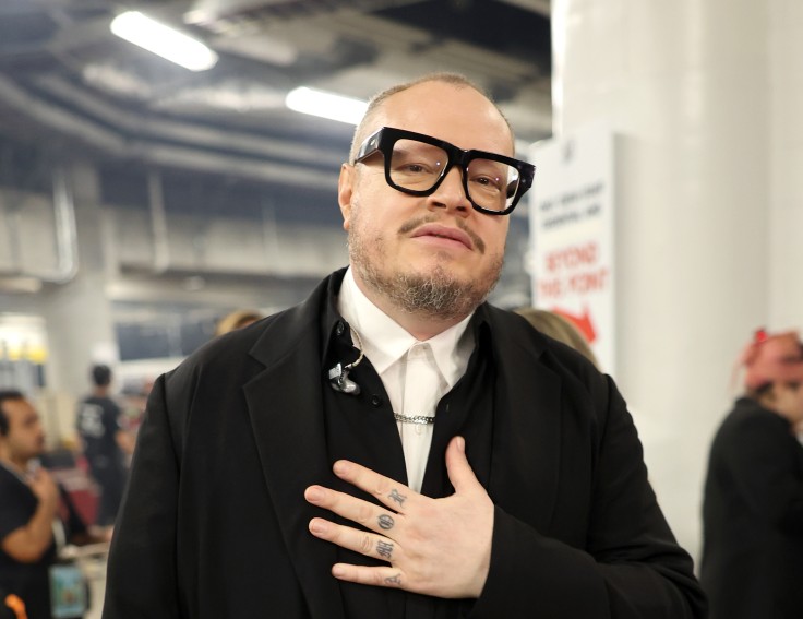 Leonel García releases surprise new album "El Show"