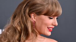 Taylor Swift and Tay Lautner Among Potential ‘DWTS’ Contestants, Says