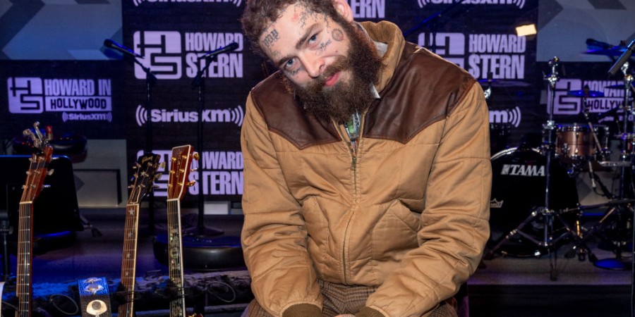 Post Malone Keeps the Show Going After Stage Fall During