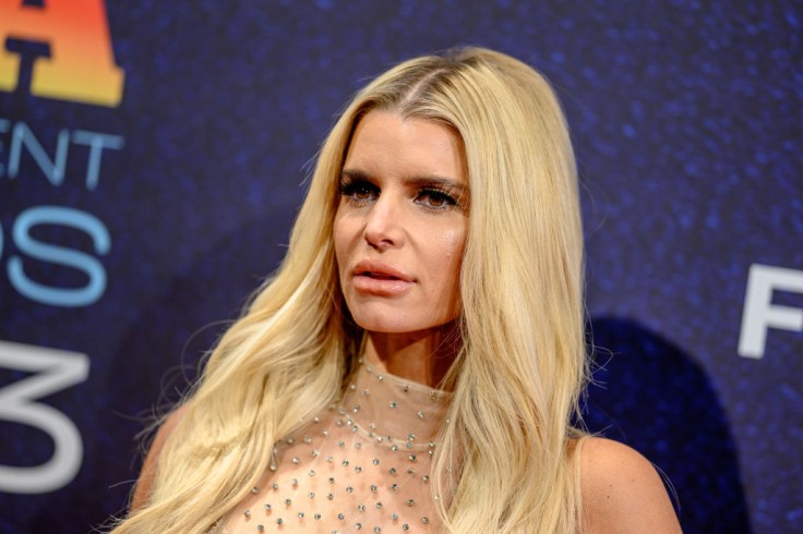 Jessica Simpson’s Corset Dress Slips Mid-Performance on ‘Today’ Show