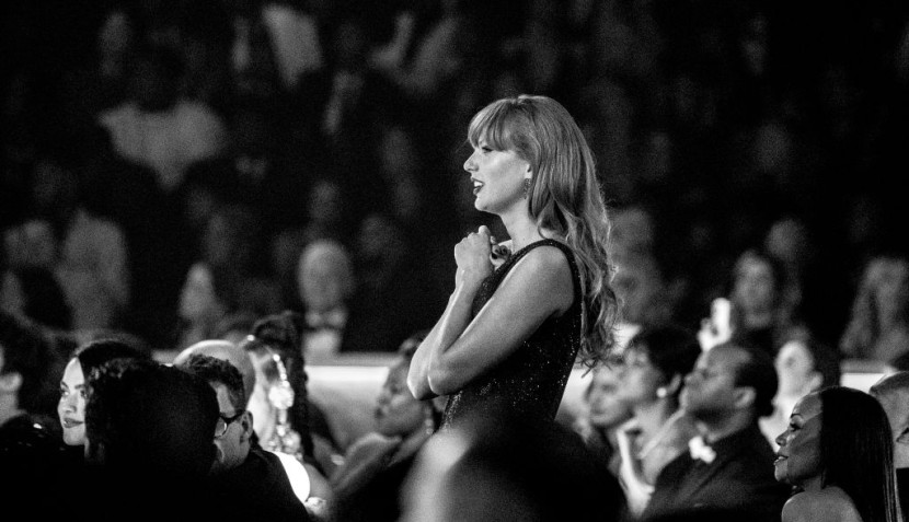 Taylor Swift’s Showgirl Look Was Once Worn in Vegas’ Longest-Running