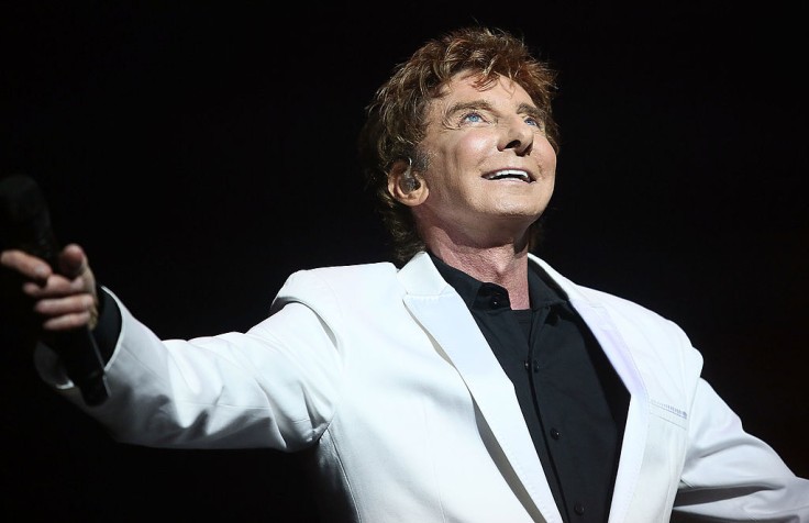 Barry Manilow Refuses to Say Goodbye, Announces New UK Farewell