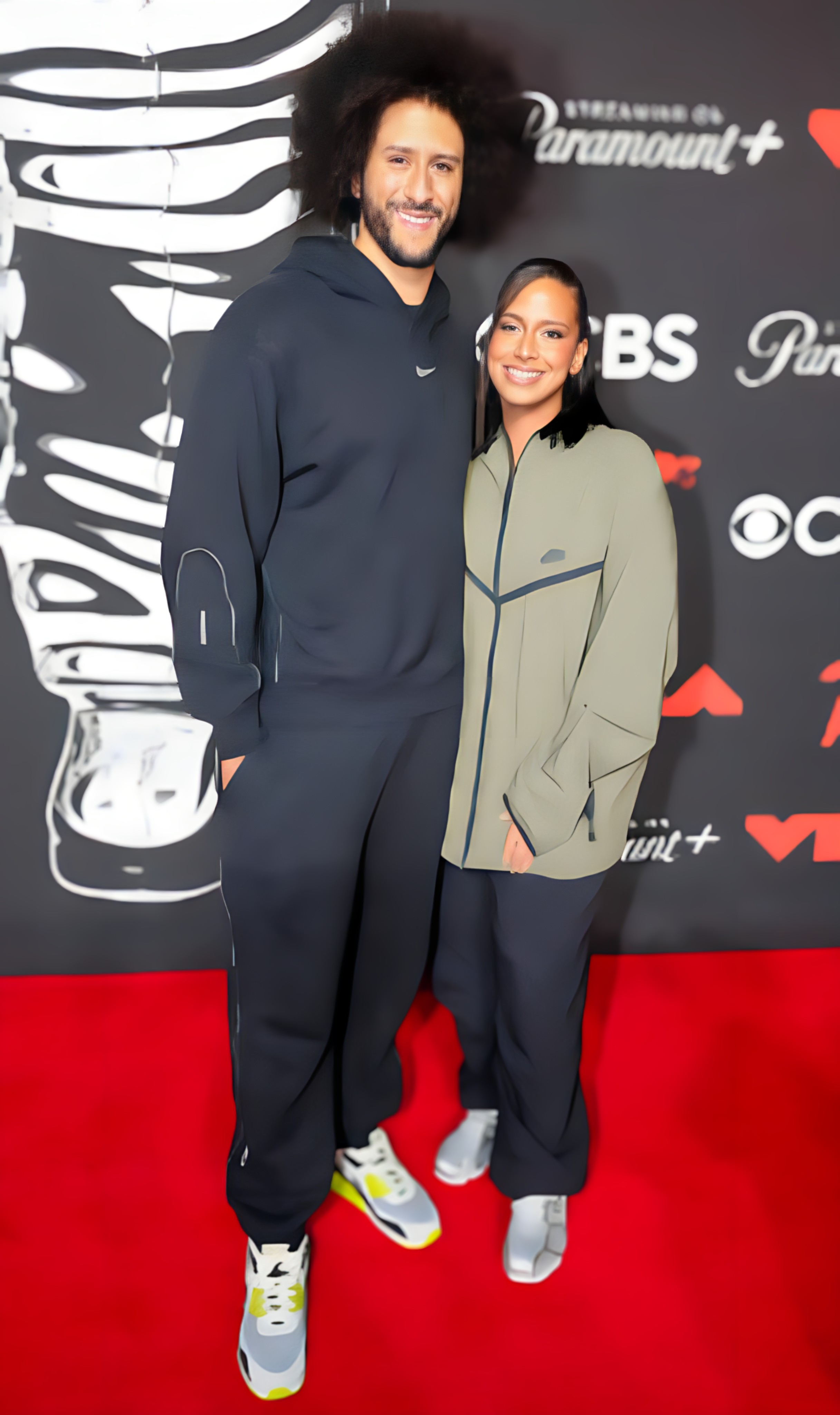MTV VMAs Red Carpet 2025 Colin Kaepernick and Nessa MTV VMAs Red Carpet 2025 Colin Kaepernick and Nessa