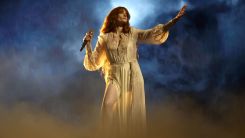 Florence Welch Recalls ‘Devastating’ Ectopic Pregnancy That Nearly Claimed Her