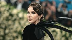 Lana Del Rey Delivers Surprise ‘West Coast’ Duet at Local