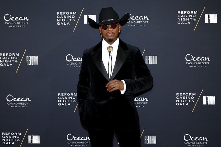 Ne-Yo Warns Fans After Shoving Concertgoer Off Stage: ‘I Will