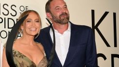 Jennifer Lopez and Ben Affleck Reunite Publicly for First Time