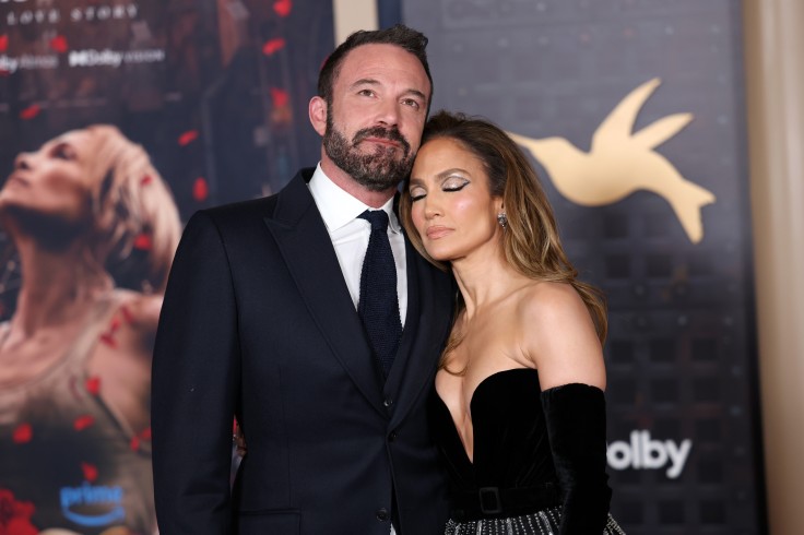 Ben Affleck Sparks Curiosity by Wearing Wedding Ring Post-Jennifer Lopez
