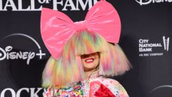 Sia Responds to Drug Addiction Allegations as Dan Bernad Seeks