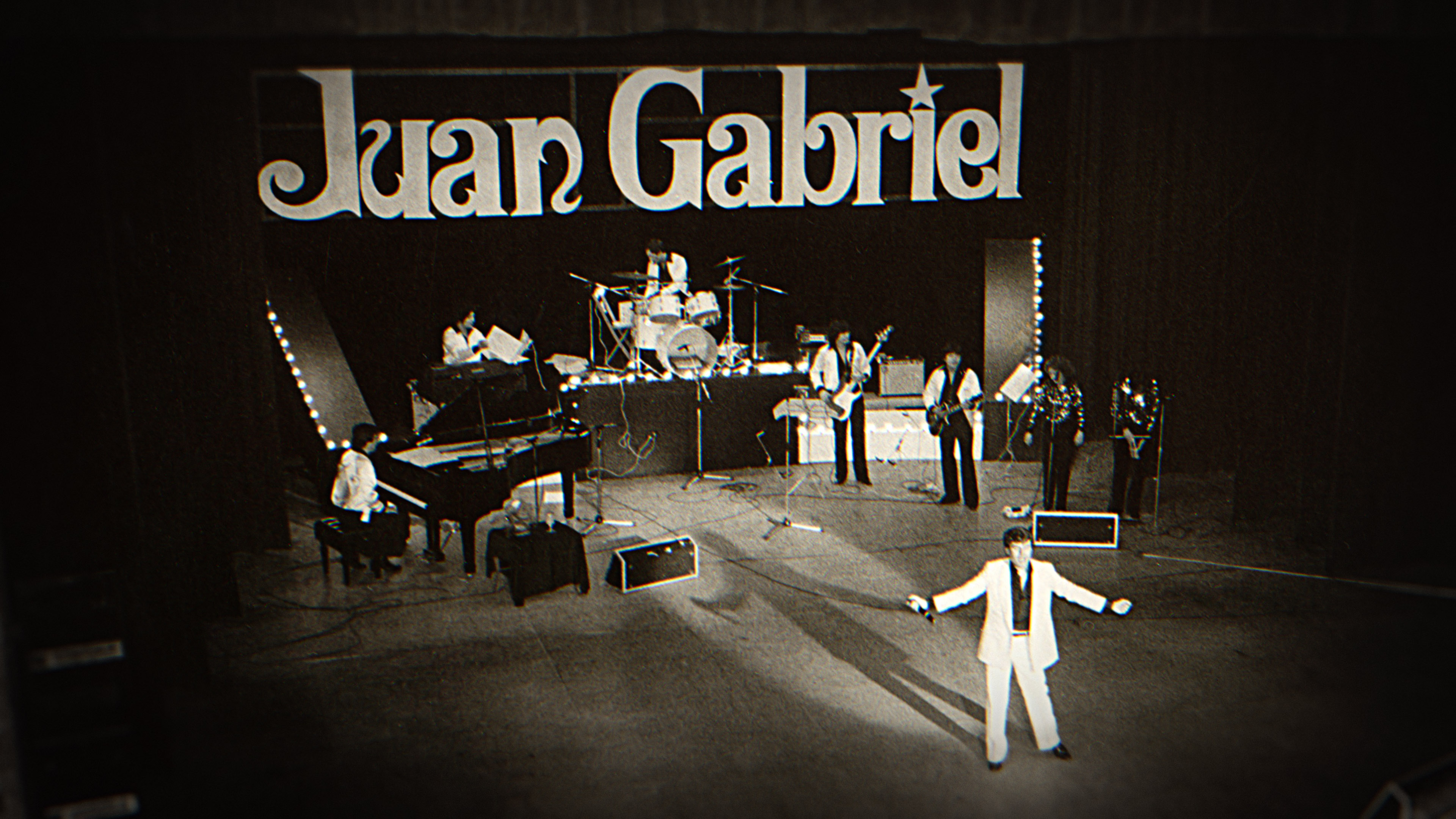Fotos Documental Juan Gabriel Netflix