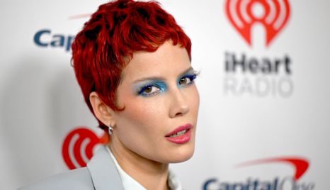 Halsey Silences Heckler at Boston Concert After Night in ER: