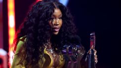 SZA Says Nicki Minaj’s Attacks Were ‘Strange’ and Baseless: ‘It’s