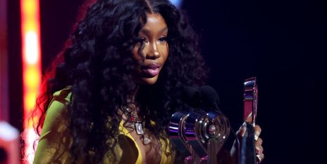 SZA Says Nicki Minaj’s Attacks Were ‘Strange’ and Baseless: ‘It’s