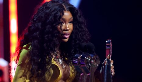 SZA Says Nicki Minaj’s Attacks Were ‘Strange’ and Baseless: ‘It’s