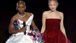 Ariana Grande, Cynthia Erivo