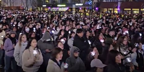 BTS Comeback Concert Draws 40,000 Fans to Gwanghwamun Square in