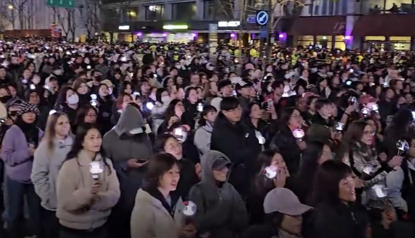 BTS Comeback Concert Draws 40,000 Fans to Gwanghwamun Square in