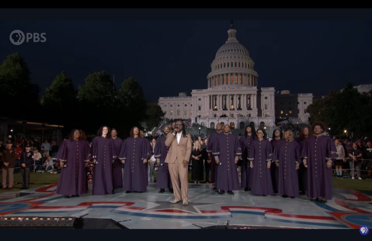 Blessing Offor performs "Lift Me Up"