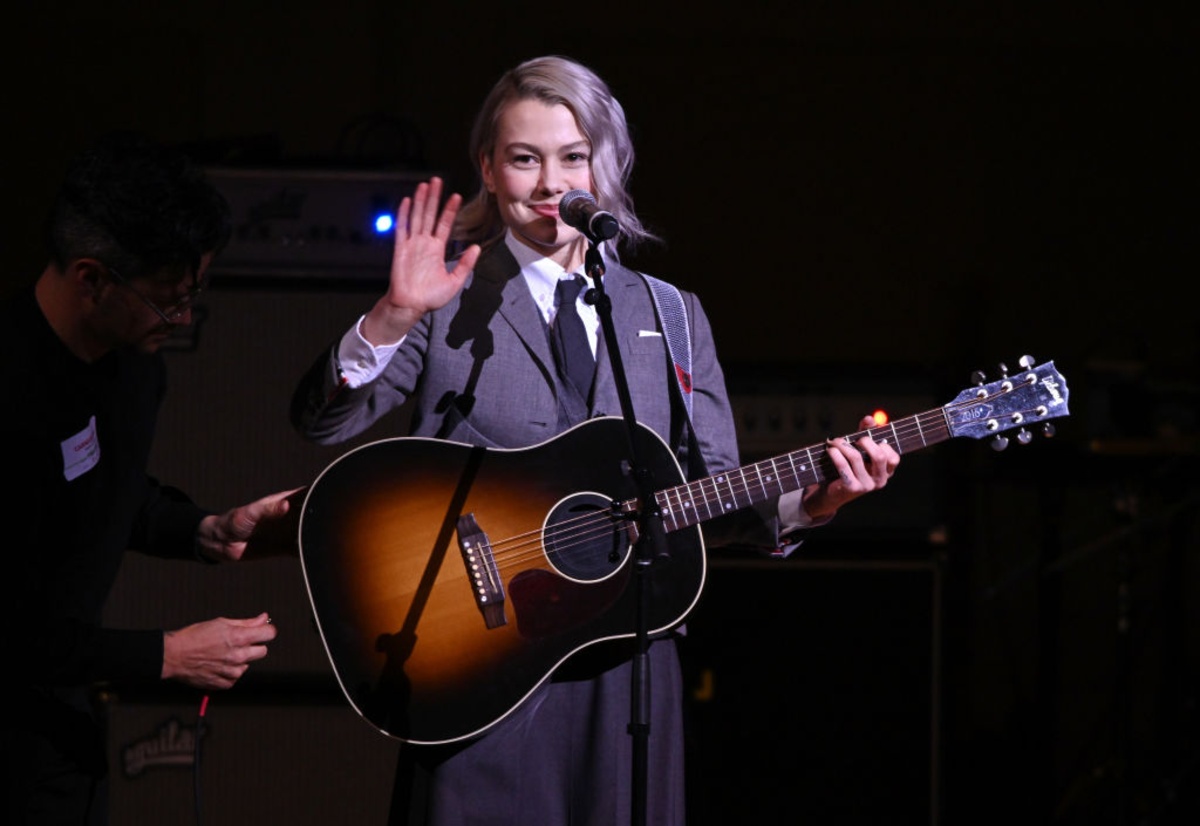 phoebe-bridgers-releases-i-can-t-wait-music-video
