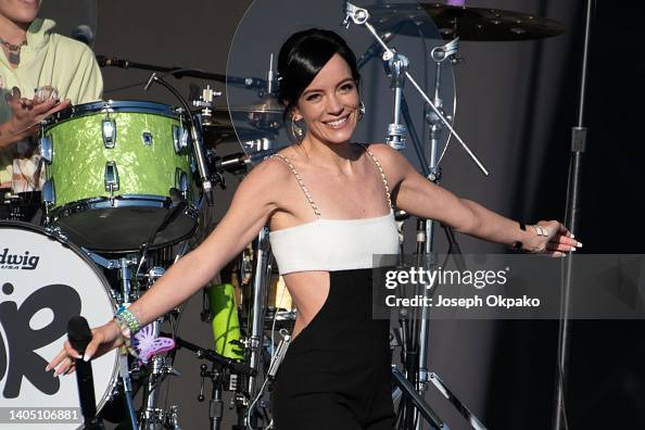 Lily Allen Performs ‘West End Girl' in Melbourne After Auckland Cancellation